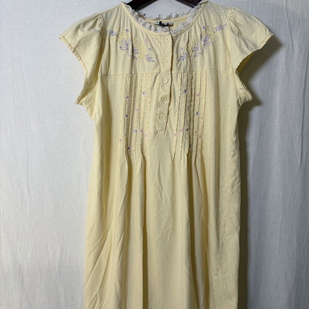VTG Embroidered Intimate M Yellow Cotton Button Front Nightgown Cottage Core
